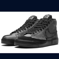Nike- Size 11-Men’s- SB Zoom Blazer Mid Edge