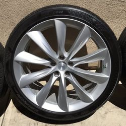 Tesla Model X Turbine 22” Rim