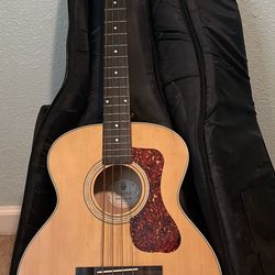Guild Acoustic Bass