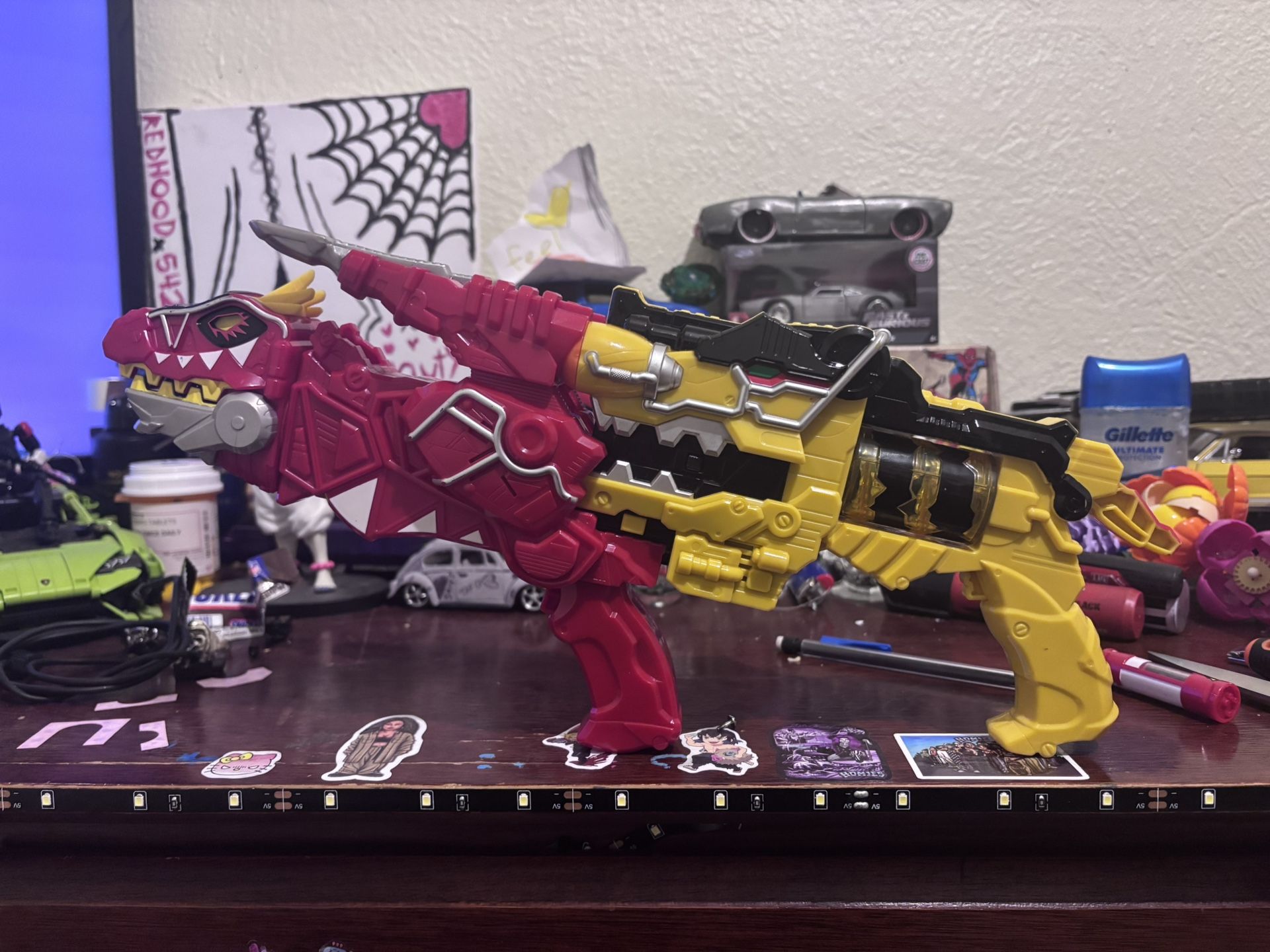Power Rangers Dino Charge Red T Rex And Gabu Revolver Guns