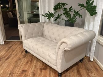 71” L / Sofa / Loveseat