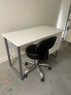 Furniture Lot - Make an Offer on any or all pieces!