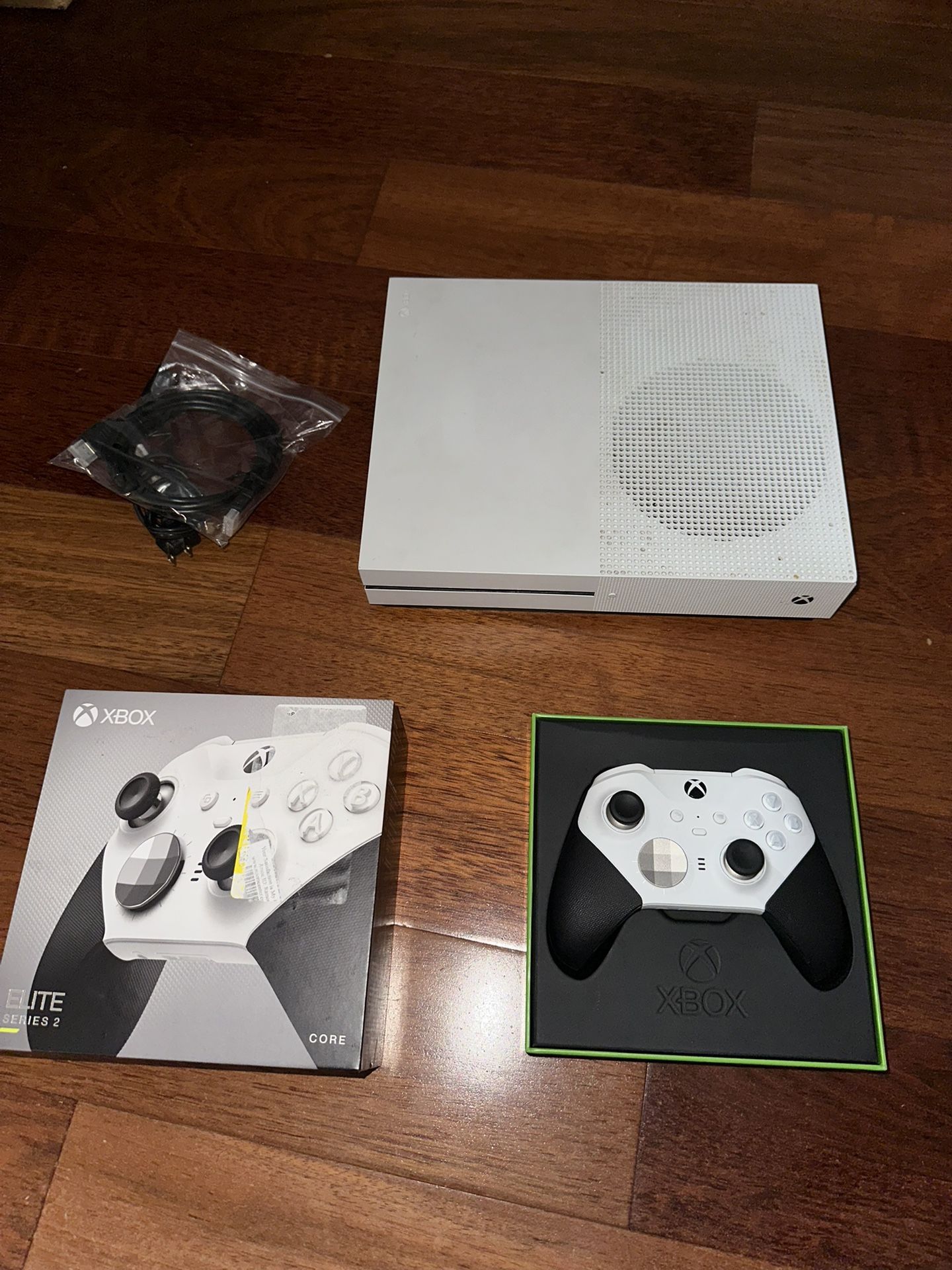 Xbox One S 1TB Elite Series Controller