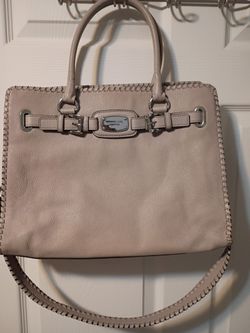 Mk large leather purse like new condition