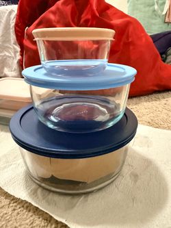 Food containers