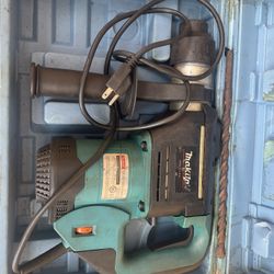 Makita 6914D