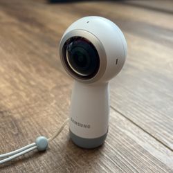 Samsung Gear 360 Camera 4K With Tripod