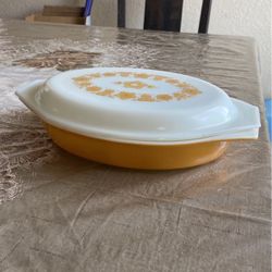 Pyrex Divided Dish