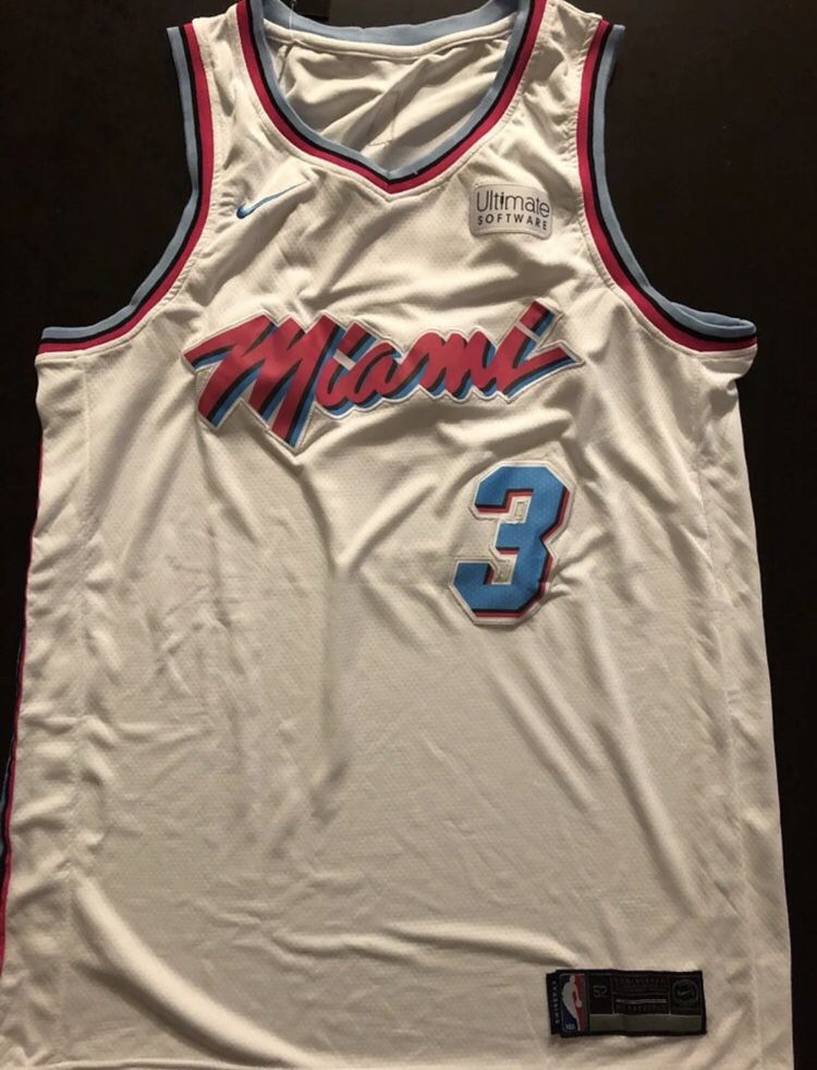 Miami Heat Alternate 2005-2006 Mens Swingman Jersey (Dwyane Wade) - Large  for Sale in Lucas, TX - OfferUp