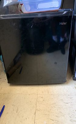 1.7 Haier Mini Fridge