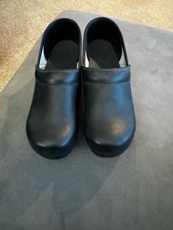 Women’s Dansko Black Shoes - Size 41