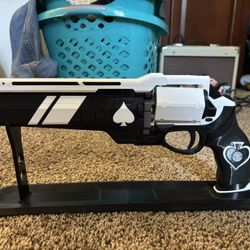 Destiny 2 Replica Ace of Spades Handcannon (3D printed with stand)
