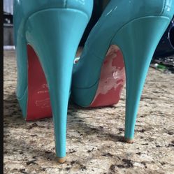 Size 7 Turquoise Christian Louboutin platform heel
