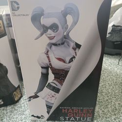 DC Collectibles Batman Arkham Asylum Harley Quinn Statue