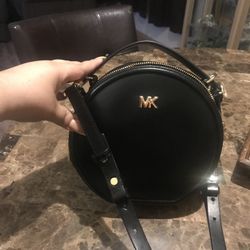 Michael Kors Crossbody