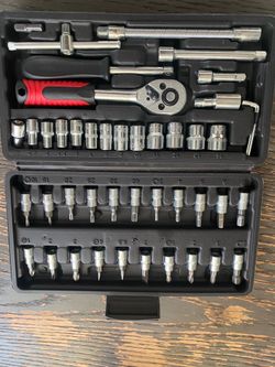 SMALL TOOL BOX