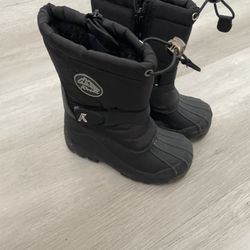 Little Kids Snow Boots Size 9 $7