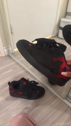 DC Court Graphic Skate shoes black red color