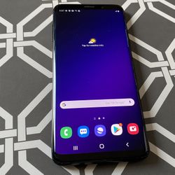 Samsung galaxy s9 plus (64 Gb)unlocked , Sold with store warranty 
