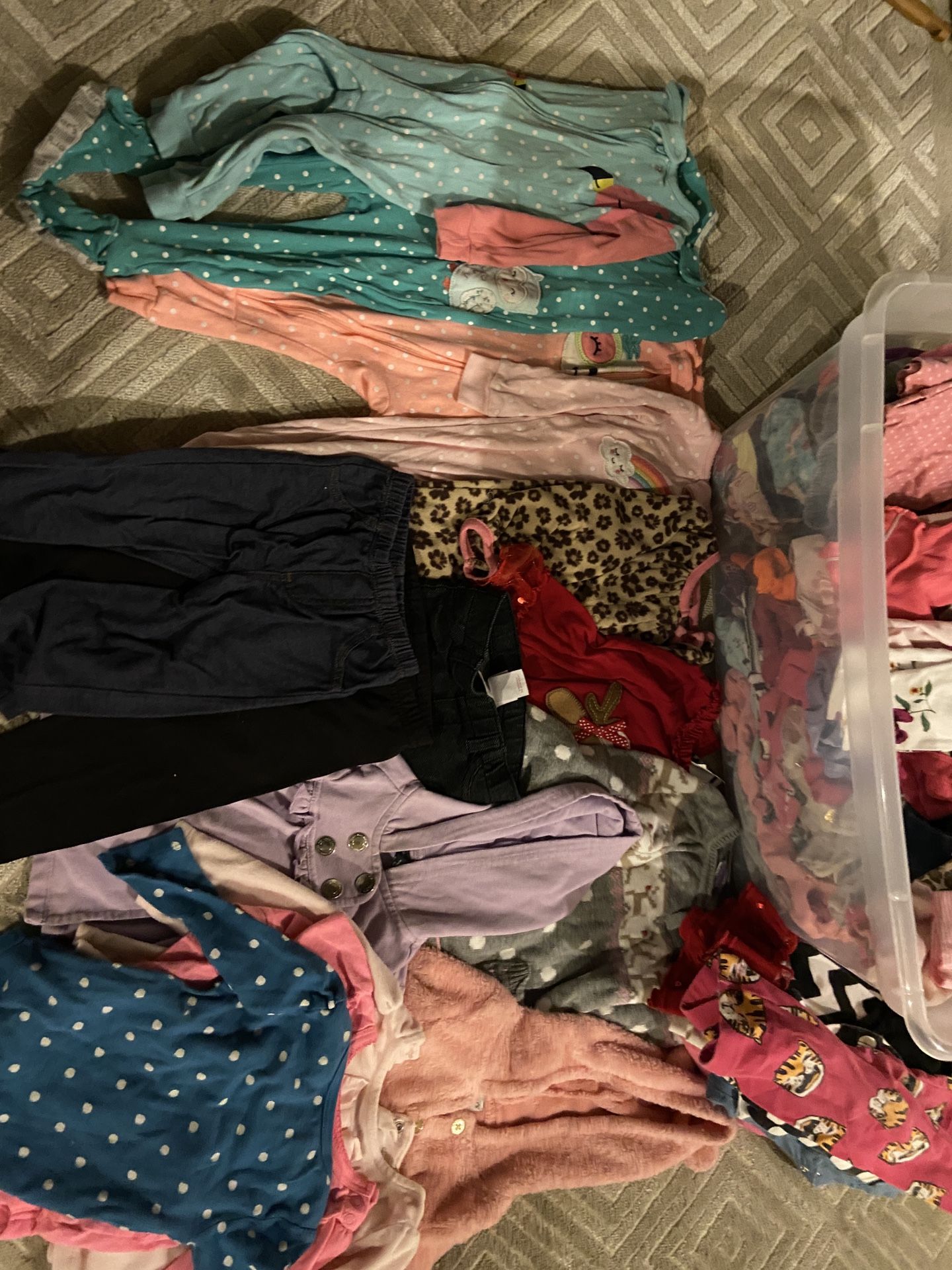 Girls 12-18 Month Clothing Full Bin