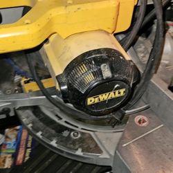 DeWalt Saw