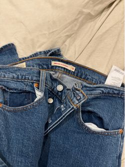 women levi jeans