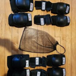 Knee Pads Elbow Pads Wrist Guards 3 in 1 Protective Gear for Kids Black Medium