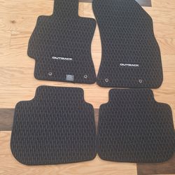 Subaru Outback black floor mat
