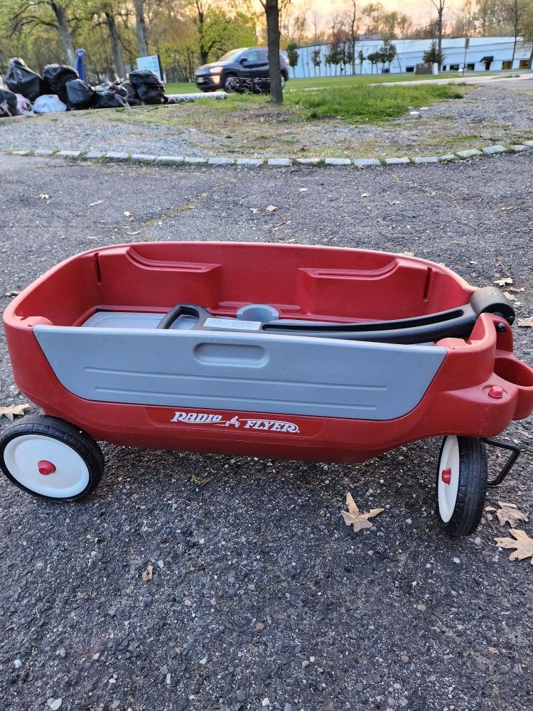 Radio Flyer Wagon