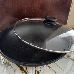 WMF 14” Cast Iron Wok, With Glass Lid, Commonly Used For stir-frying Steaming And Stewing 