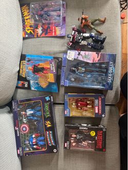 Figure lot(read description)