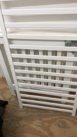 White wood crib