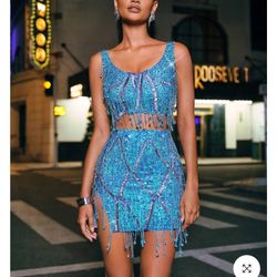 Mew mews Colette crystal chain fringe split skirt set in blue size small. Skirt has zip on back. Stretchy material.