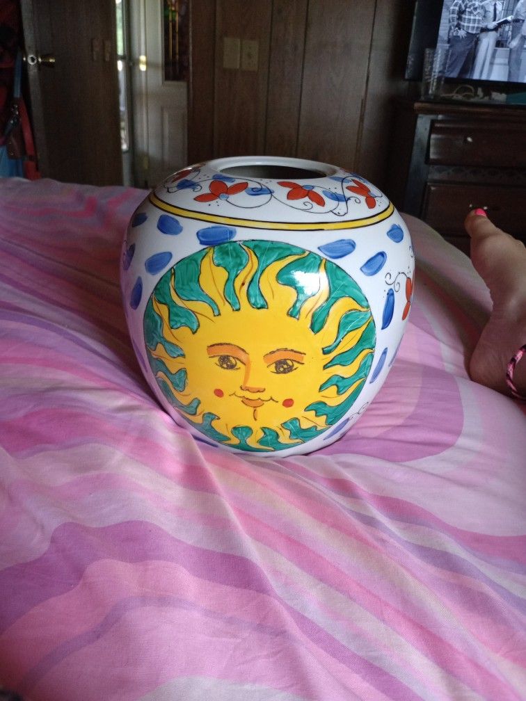 WRI Large Sunburst Face Ginger Jar