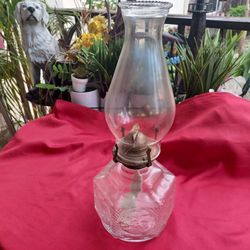 KEROSENE ANTIQUE VINTAGE CLEAR PATTERN GLASS OIL FINGER LAMP 15 "HIGH