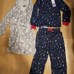 Boys Size 5/6 Pajama Set With Robe