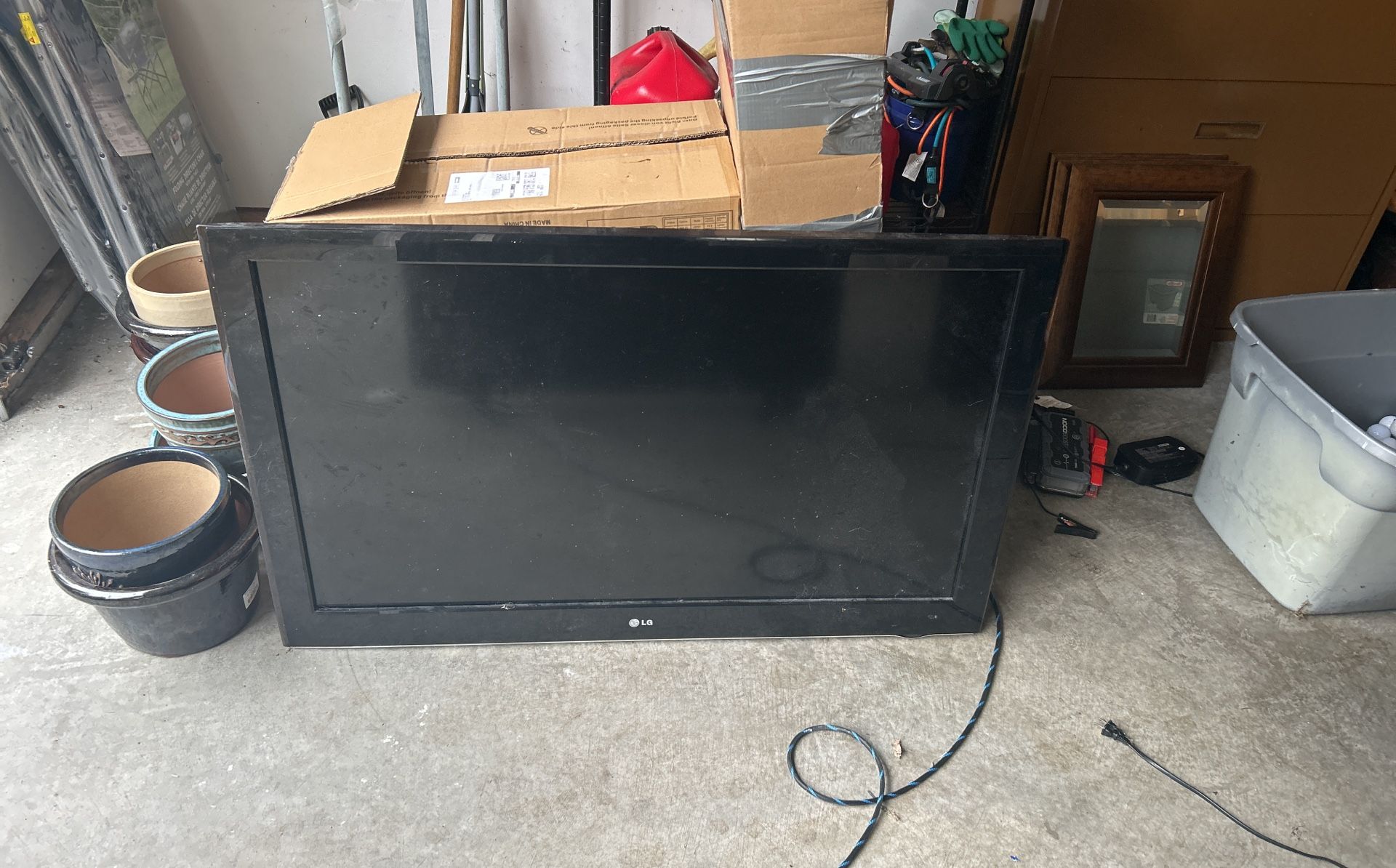 55 inch LG Wall