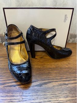 Coach 6.5 Brown Patent Leather Croc Double Straps Pumps Heels Shoes In Box