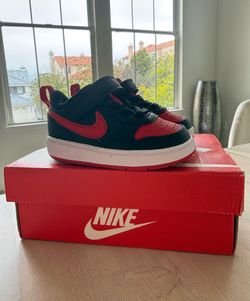 Nike Court Borough Low