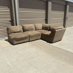Beautiful Tan Sectional Couch (Delivery Available)