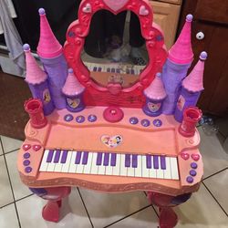 Girls Vanity Disney Piano