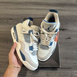 Jordan 4 Military 