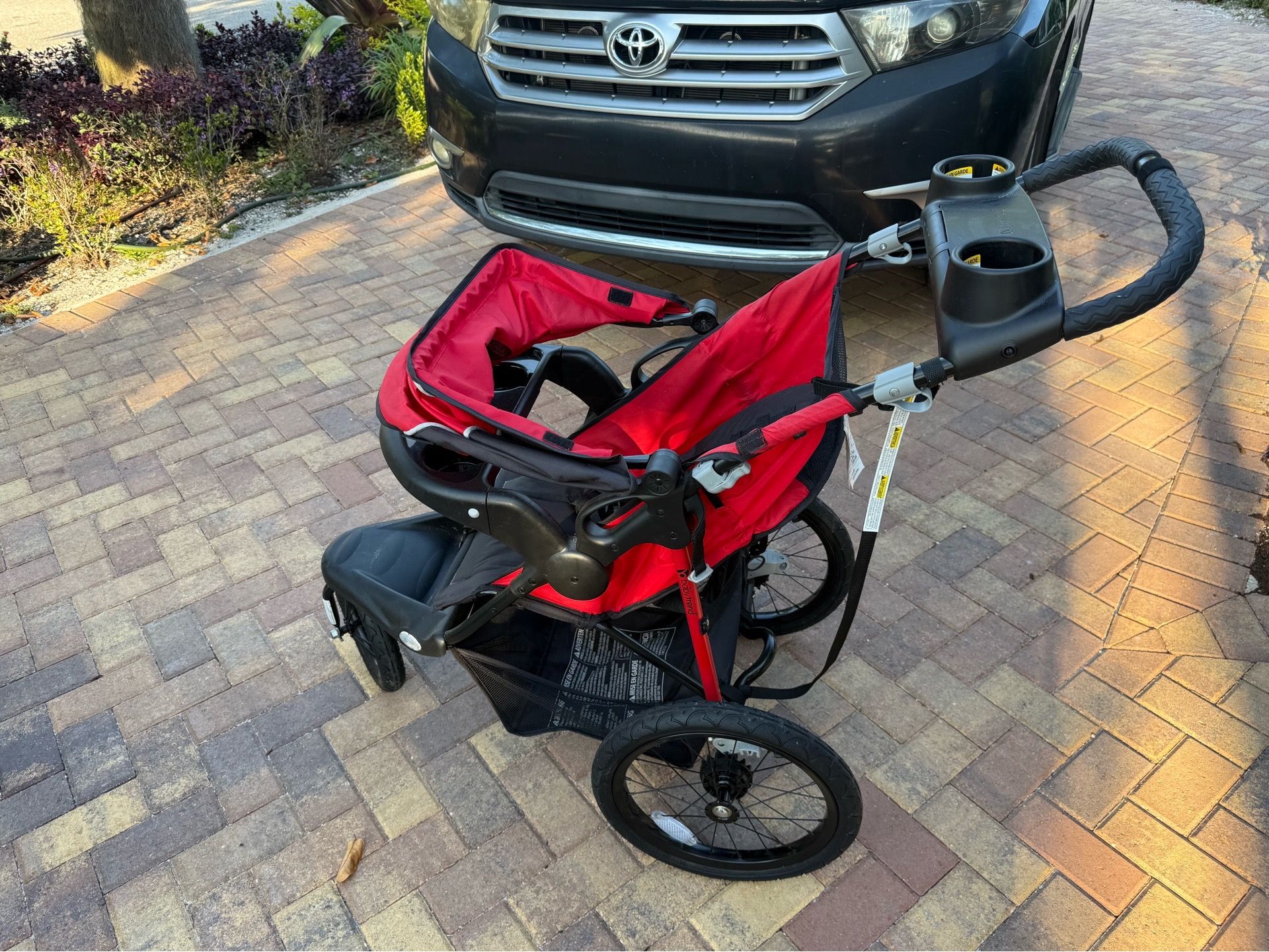 Jogging stroller