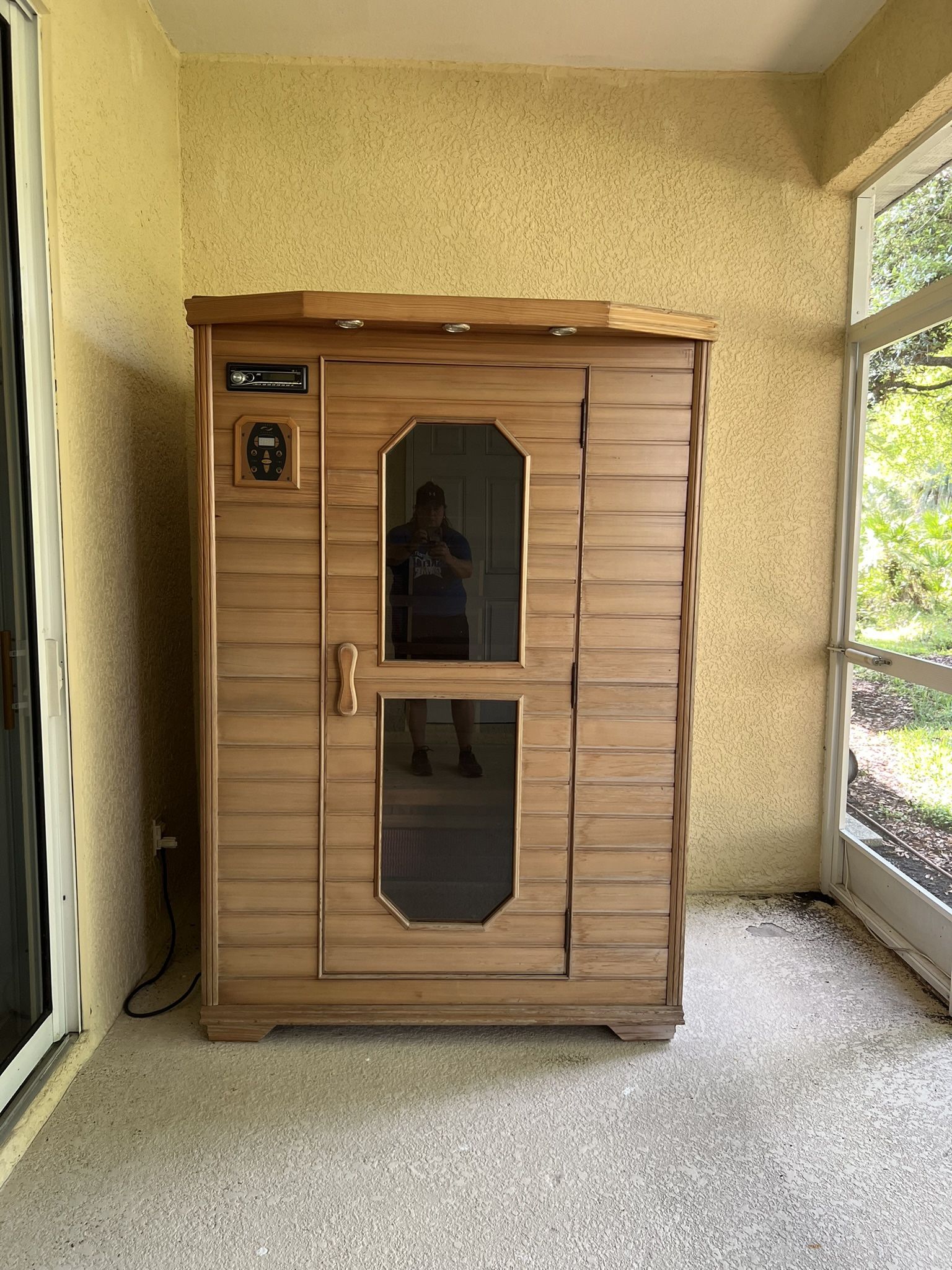 Cedrus Infrared Sauna FSI-2000