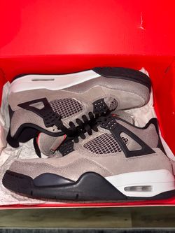 Jordan 4 taupe