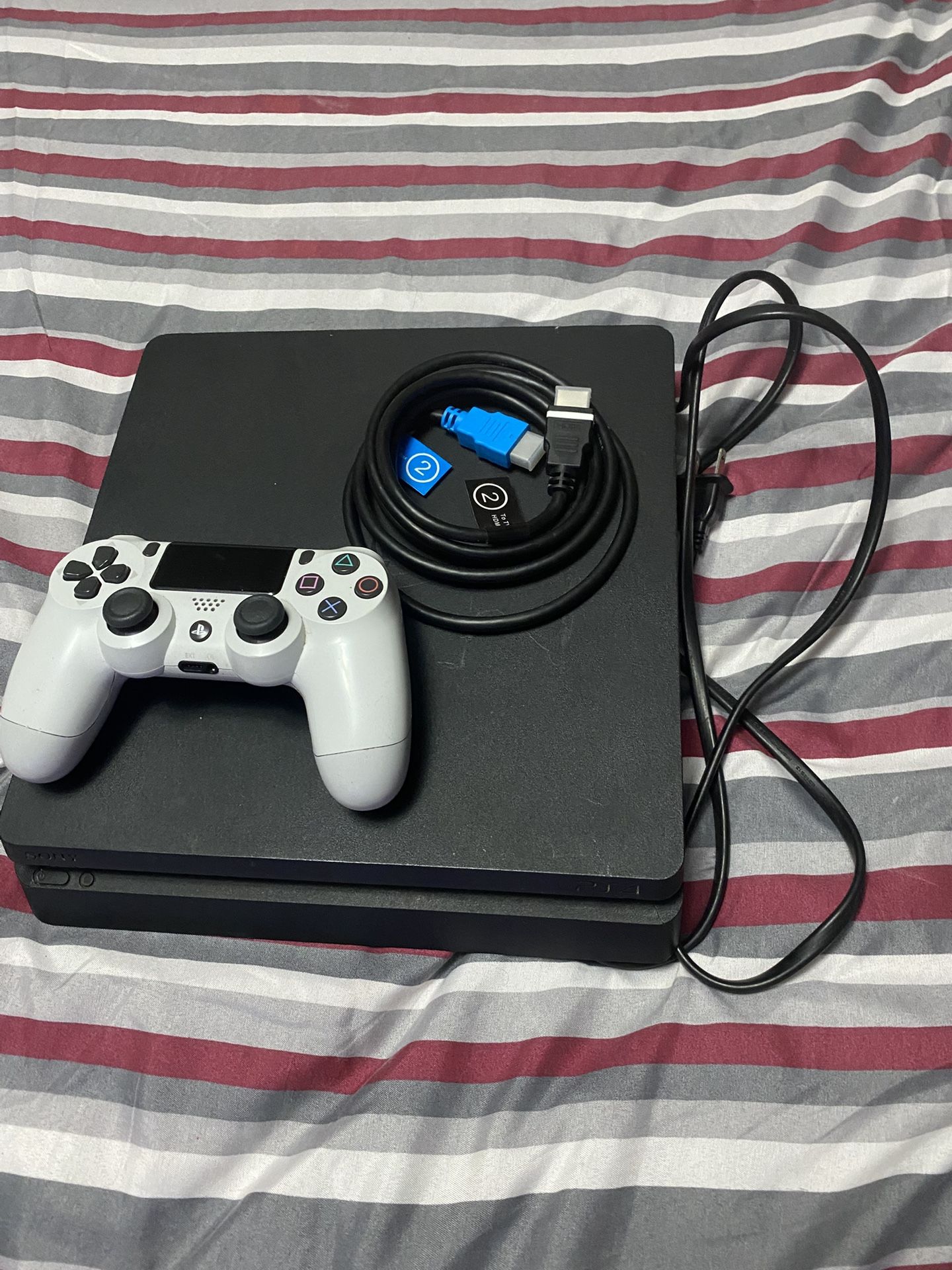 PlayStation 4 Slim