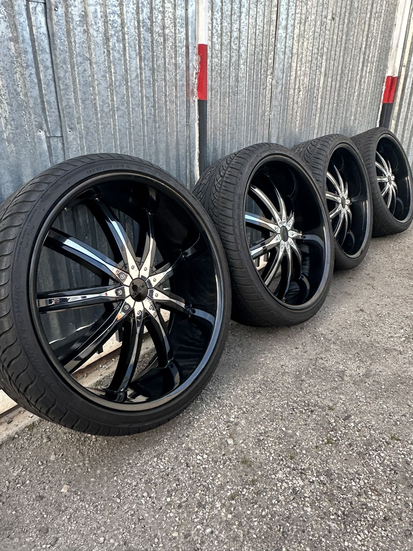 26 inch Rims And Tires Tahoe Suburban Yukon Denali Escalade Silverado Sierra Nissan Armada Titan Ford F150 6Lug