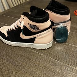 Air Jordan 1 Retro High OG ‘Crimson Tint’ Men’s Size 9.5