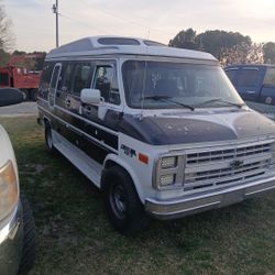 1989 Chevy Van For Parts