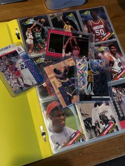 Basketball Card Bundle - Hot Lot